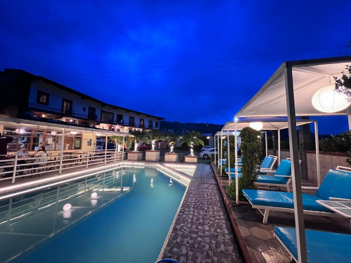 Hotel & Suites Posada Molina Куэцалан-дель-Прогресо Экстерьер фото