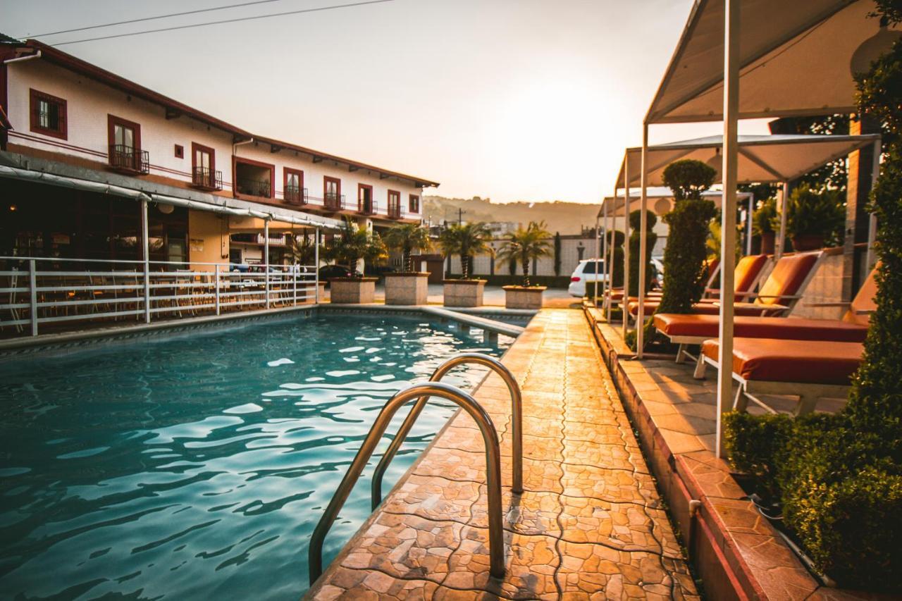 Hotel & Suites Posada Molina Куэцалан-дель-Прогресо Экстерьер фото